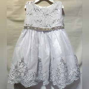 Barbies Apparel Sz LG Chic White and Silver Kids Formal Dress